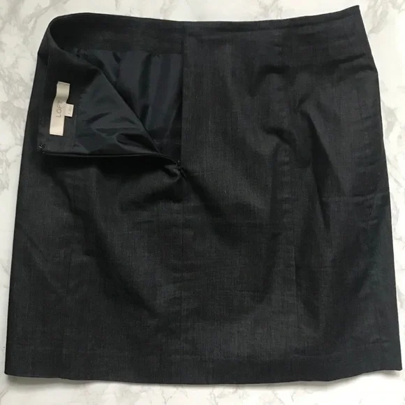 Ann Taylor LOFT gray lined skirt 8 - Picture 4 of 8